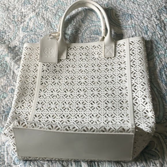 Tory Burch White Tote bag $150 - Picture 3 of 7